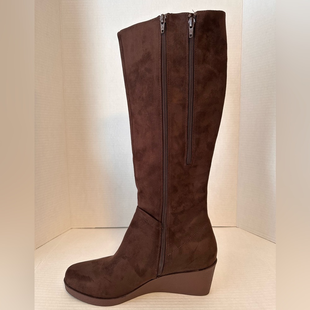 Aerosoles Binocular Wedge Boot (New) - Picture 3 of 12
